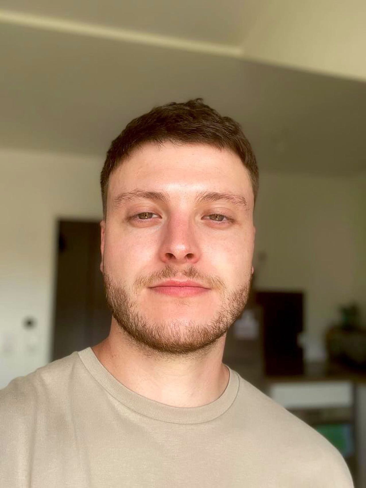 Profil de Tran, 28 ans, Libertine à Bow Island