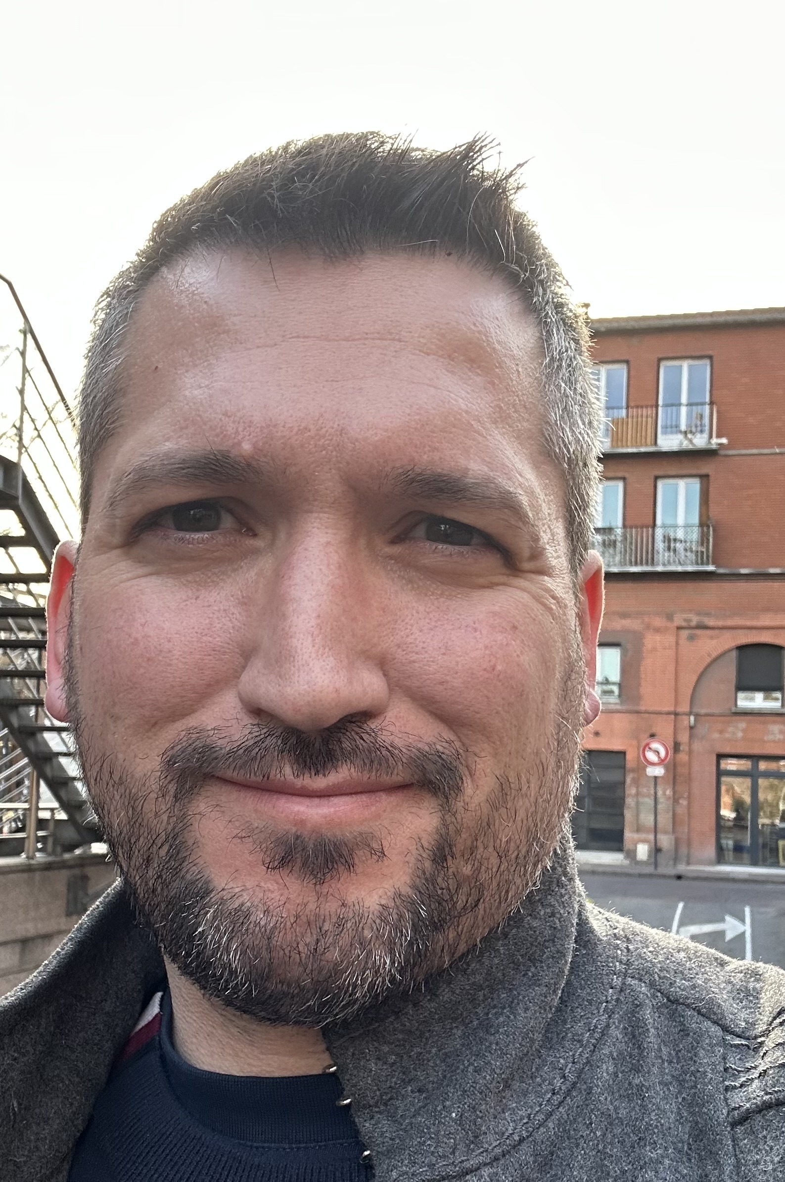 Profil de Pier, 30 ans, Libertine à Lamarche