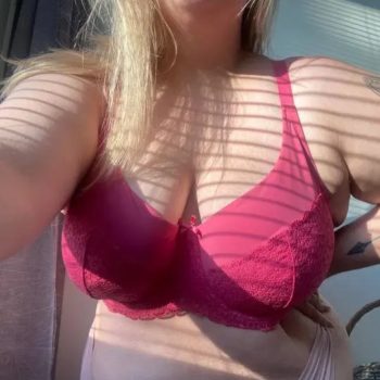 Profil de Synthia, 35 ans, Libertine à Princeville