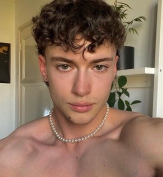 Profil de Marc-pierre, 24 ans, Libertine à Annaheim