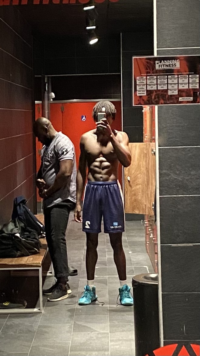 Profil de Caius, 24 ans, Libertine à Wadena