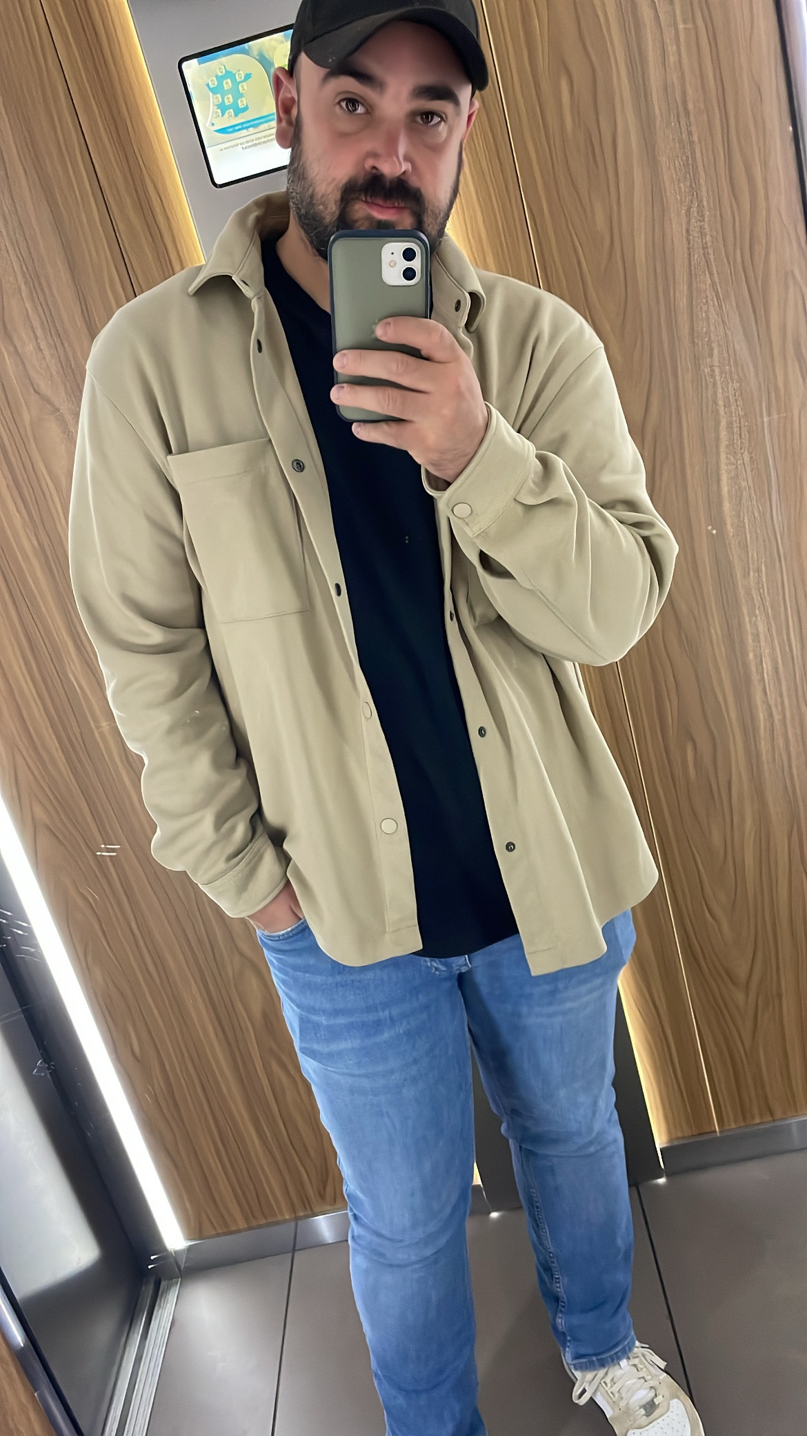 Profil de Loevan, 32 ans, Libertine à Corner Brook