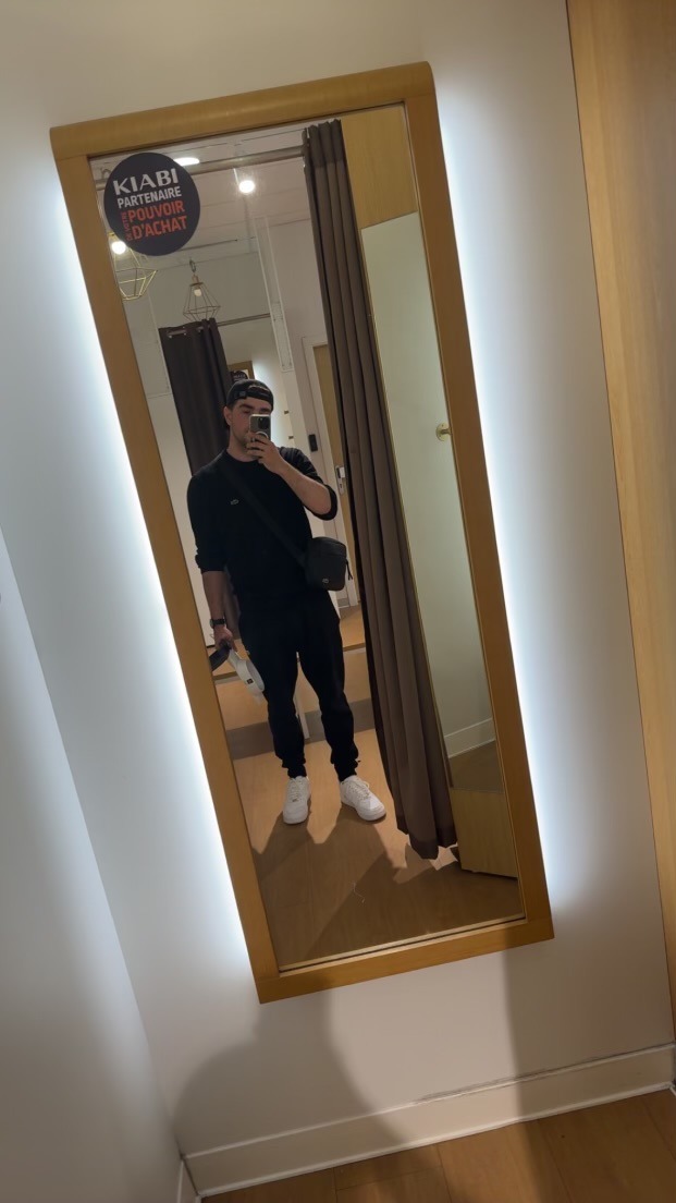 Profil de Slevin, 24 ans, Libertine à Seguin