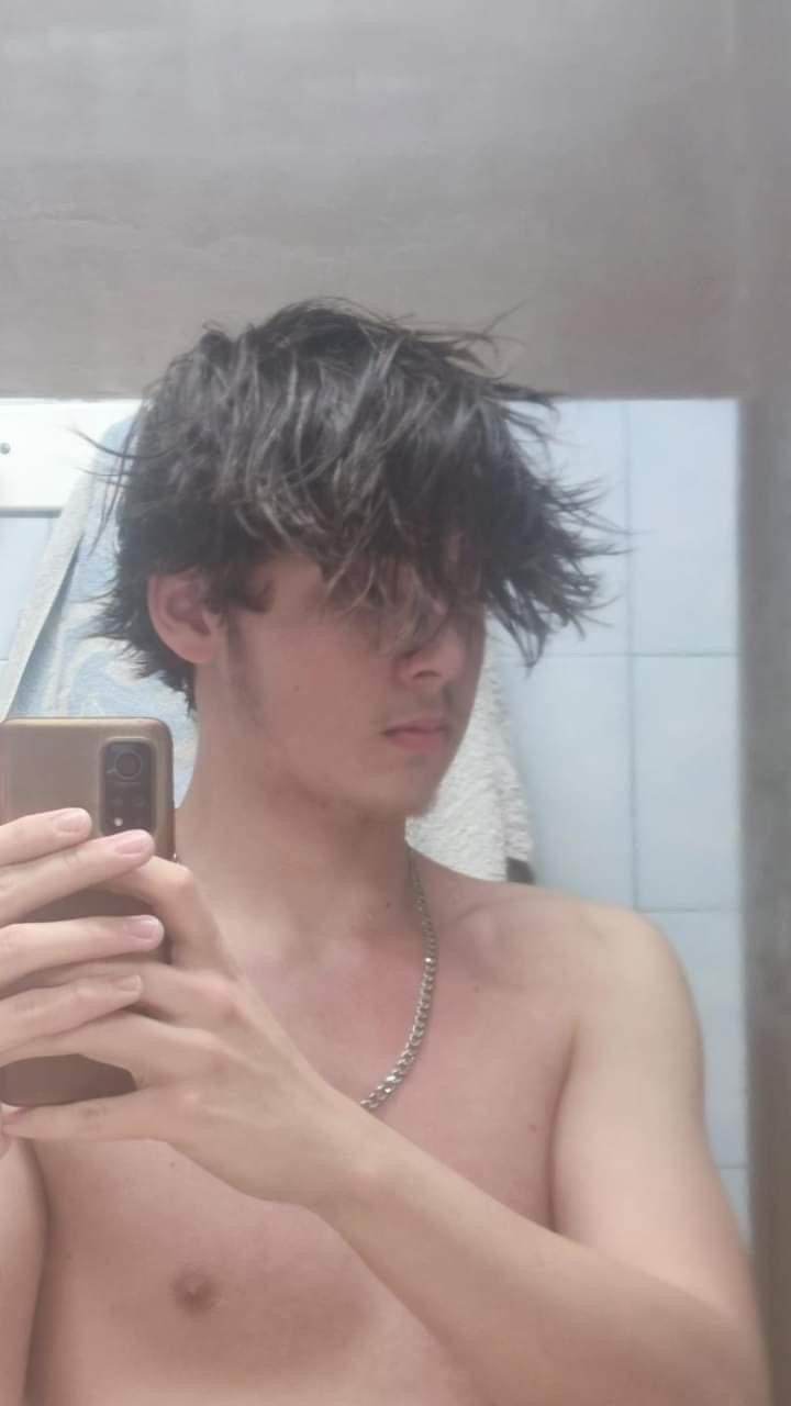 Profil de Ridvan, 18 ans, Libertine à Duval