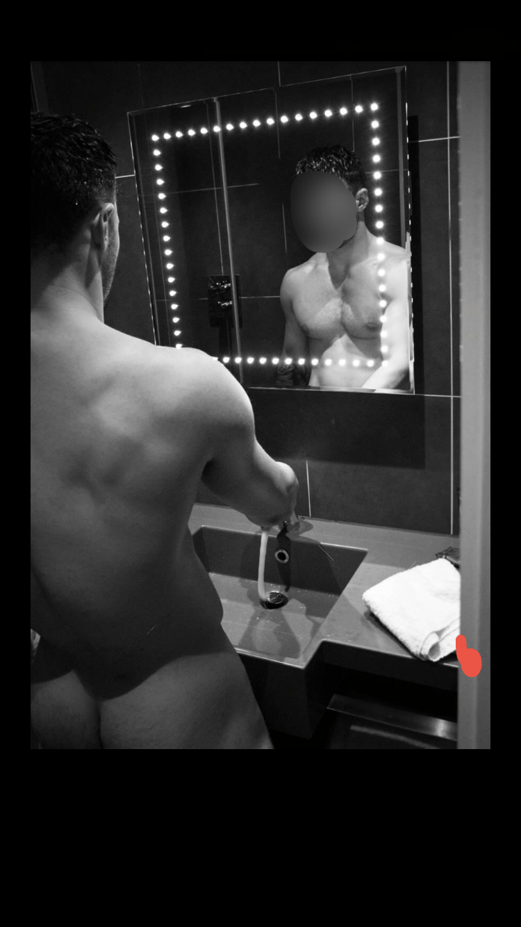 Profil de Issey, 24 ans, Libertine à Saint-Simon