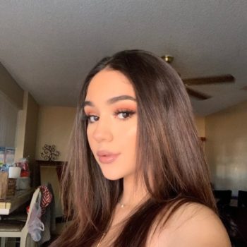 Profil de Safoura, 27 ans, Libertine à Renfrew