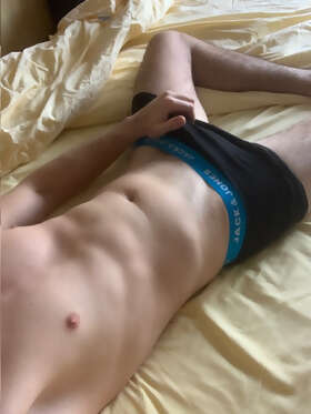 Profil de Nassradine, 28 ans, Libertine à Saint-Benjamin