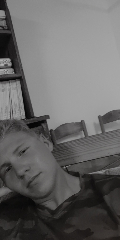 Profil de Dustin, 24 ans, Libertine à Sutton