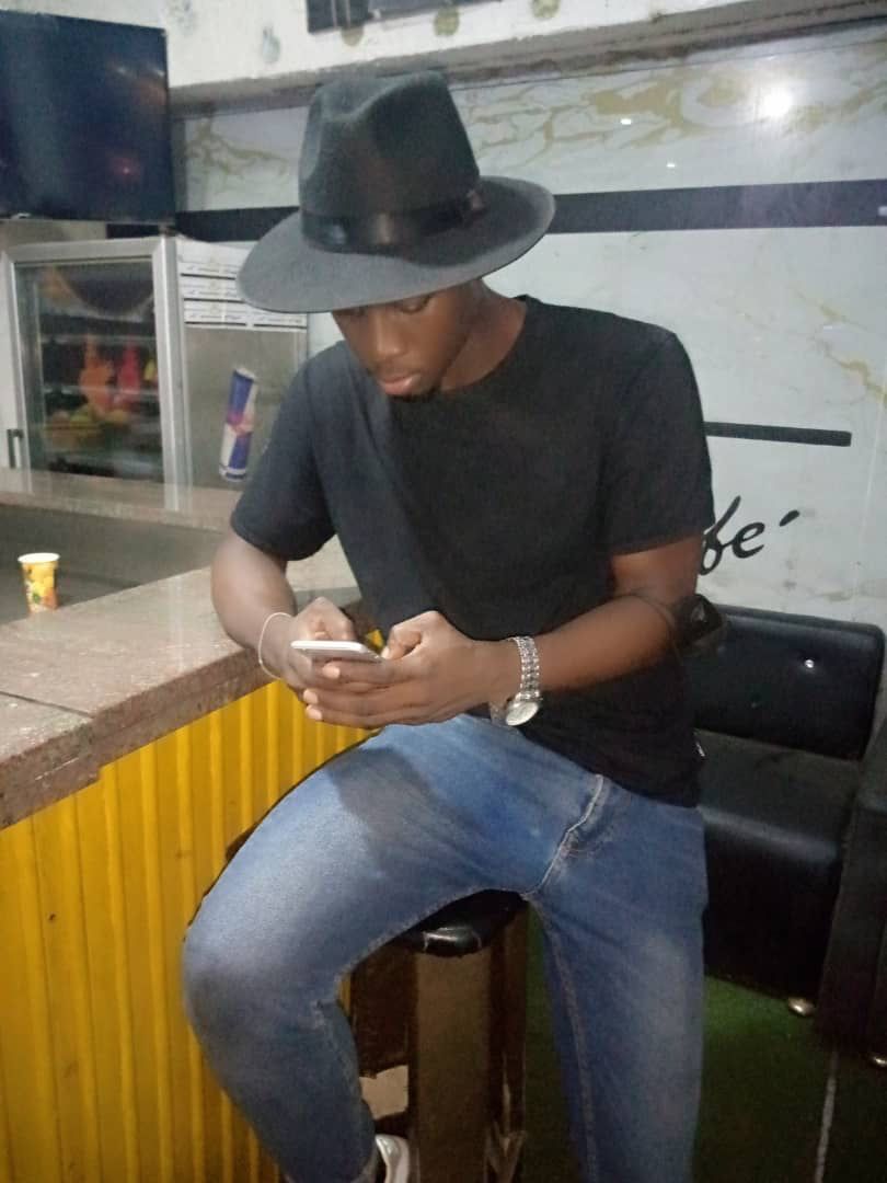 Profil de Yonis, 25 ans, Libertine à Conquest