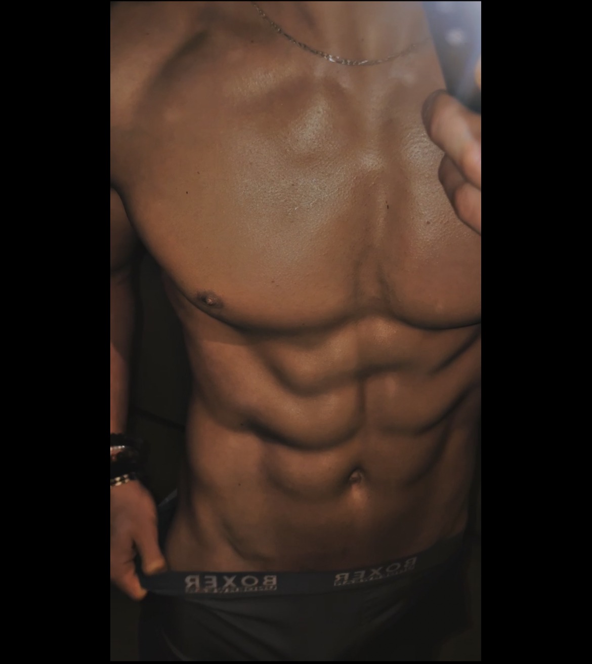 Profil de Cosmin, 24 ans, Libertine à Val-David