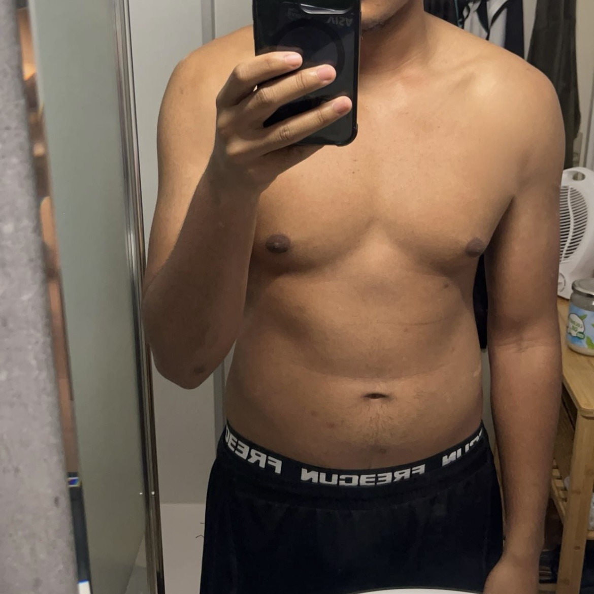 Profil de Aronn, 23 ans, Libertine à Bruderheim